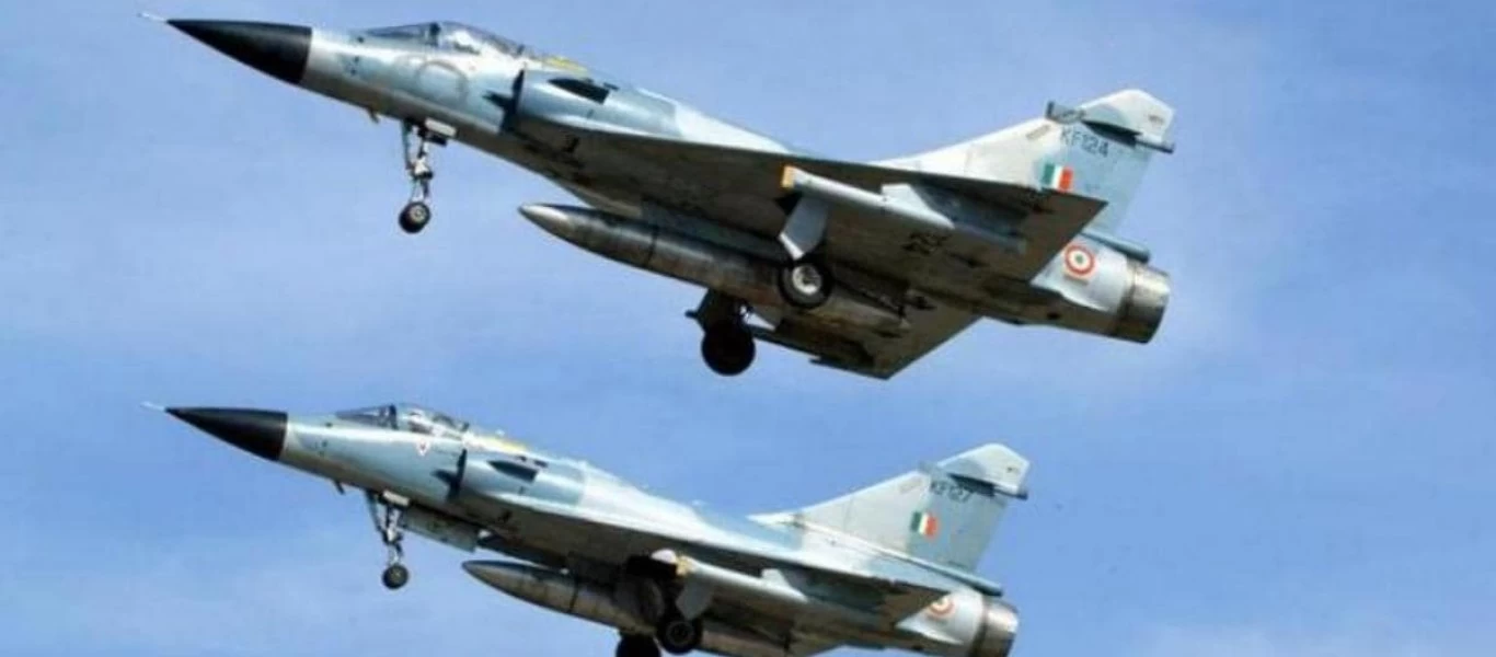 Οι διαφορές ανάμεσα στα Mirage-2000 και στα F-16 Fighting Falcon (βίντεο)